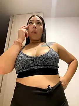 LunarAngel_ – webcam model profile photo Image 4