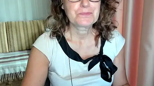 alexxiskye – webcam model profile photo Image 13