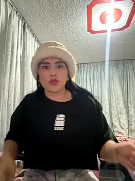 pinkadele – webcam model profile photo Image 11