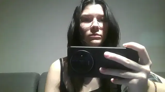 MaribelRiver – webcam model profile photo Image 2