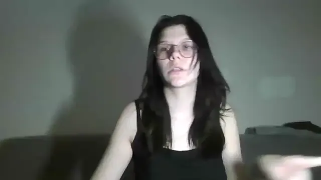 MaribelRiver – webcam model profile photo Image 4