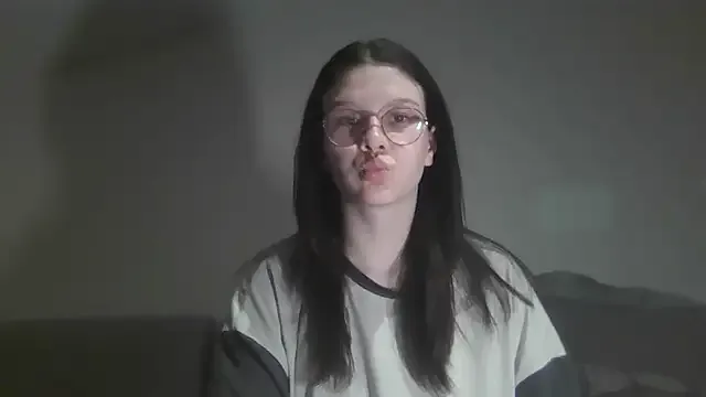 MaribelRiver – webcam model profile photo Image 7