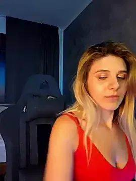 DoriDeluxe66 – webcam model profile photo Image 5