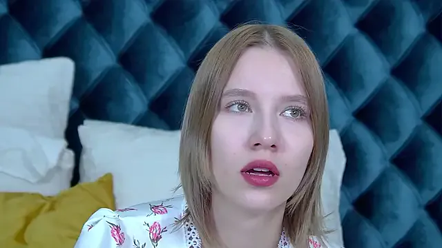 RuslanaXX – webcam model profile photo Image 11