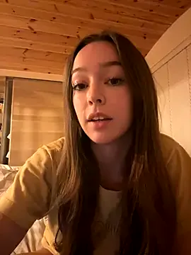 LillieOlive – webcam model profile photo