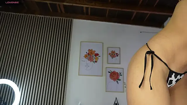 RosieCheeks_ – webcam model profile photo Image 5