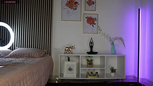 RosieCheeks_ – webcam model profile photo Image 7