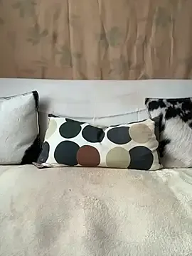 Lily-Belle Image 7