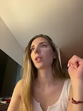 Rinamay_ – webcam model profile photo Image 5