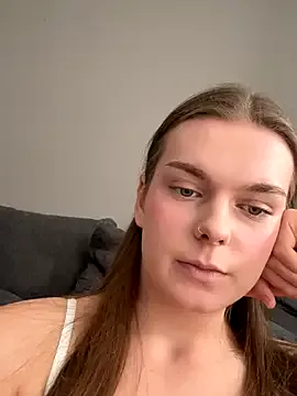 alana15 – webcam model profile photo Image 4