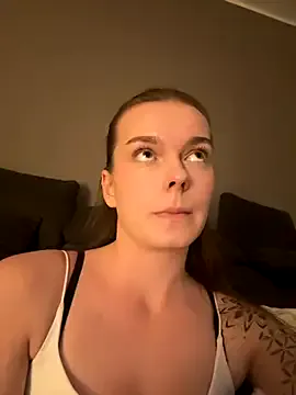 alana15 – webcam model profile photo Image 6