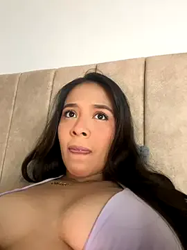 hot_wife_35 – webcam model profile photo Image 8