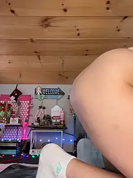 Rinamay_ – webcam model profile photo Image 2