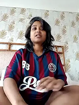 Sugarlina – webcam model profile photo Image 10