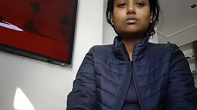 Sugarlina – webcam model profile photo Image 6