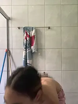 mc-Olivia – webcam model profile photo Image 4