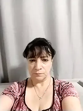 mia_hank – webcam model profile photo Image 2