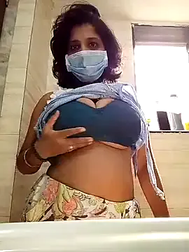 Lusty_Rose01 – webcam model profile photo Image 15