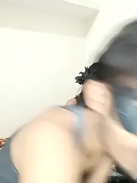 oypo – webcam model profile photo Image 7