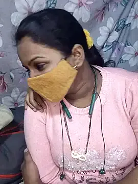 golden_girl_house – webcam model profile photo Image 2