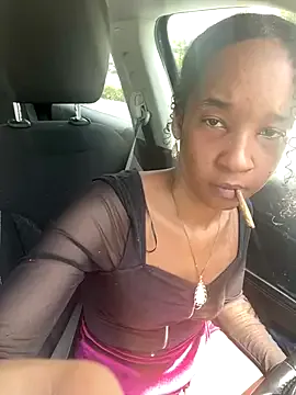 LunalustycumslutPornstar Image 17