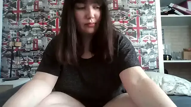 MiaWhitePink_ – webcam model profile photo Image 10