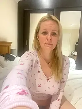 Love_Bri – webcam model profile photo Image 5