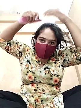 yesonee – webcam model profile photo Image 12