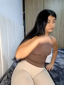 MiaWhitePink_ – webcam model profile photo Image 8