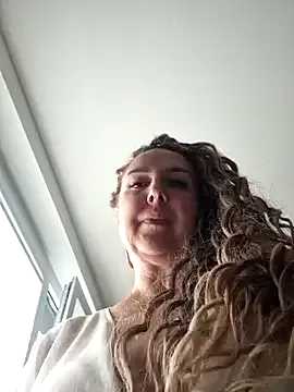 Lusty_Rose01 – webcam model profile photo Image 3