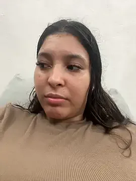 EmiliaCatalina – webcam model profile photo Image 19