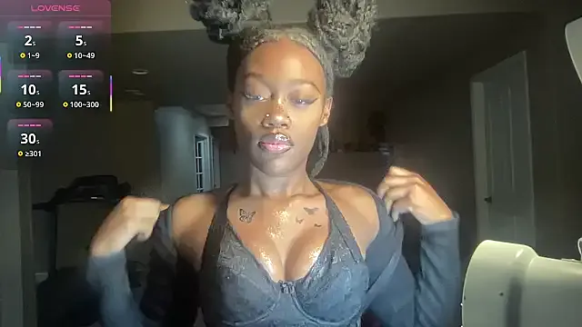 MerlyG – webcam model profile photo Image 18