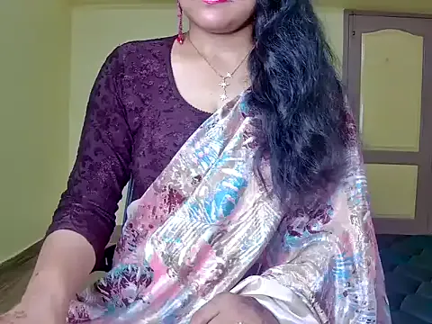 yesonee – webcam model profile photo Image 14