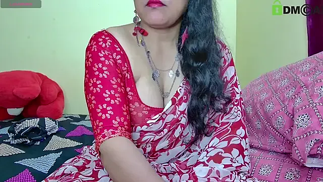 yesonee – webcam model profile photo Image 8