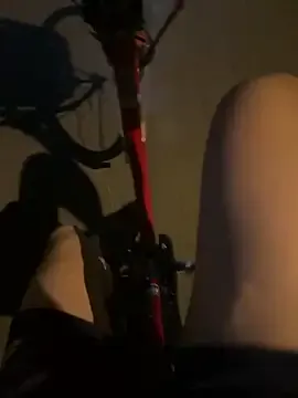 fox-yiyi – webcam model profile photo Image 6