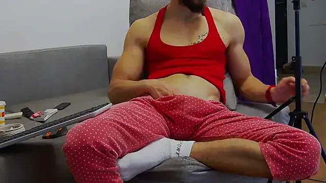 Muscular tagged live sex cams