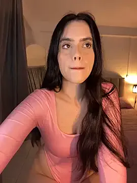 thanusi_2 – webcam model profile photo Image 13