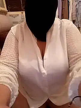 priya_sharma02 – webcam model profile photo Image 15