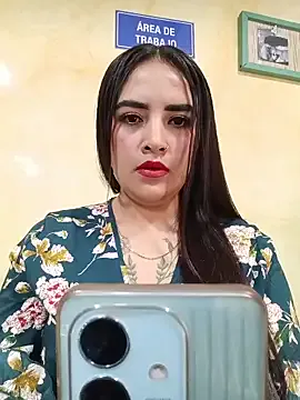 mc-Olivia – webcam model profile photo Image 14