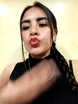 mc-Olivia – webcam model profile photo Image 6