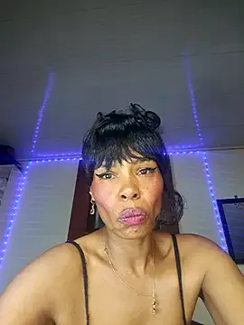 young_liza – webcam model profile photo Image 13