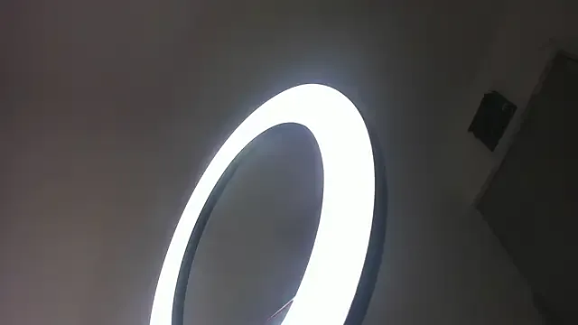 Allylove03 – webcam model profile photo Image 4