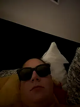 jacques_season – webcam model profile photo Image 12