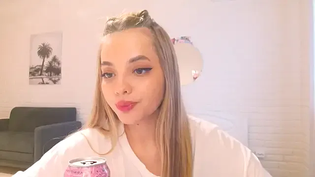 VallieBrandwein – webcam model profile photo Image 4