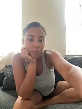 yesonee – webcam model profile photo Image 7