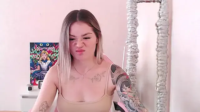 yononeey – webcam model profile photo Image 19