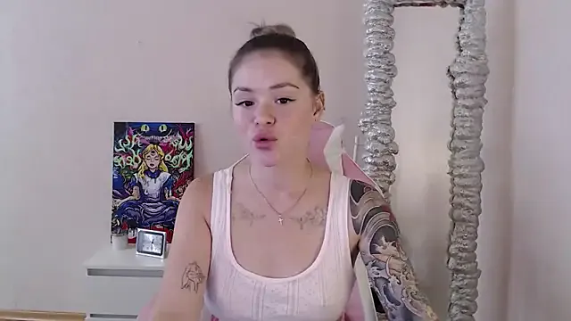 yononeey – webcam model profile photo Image 8