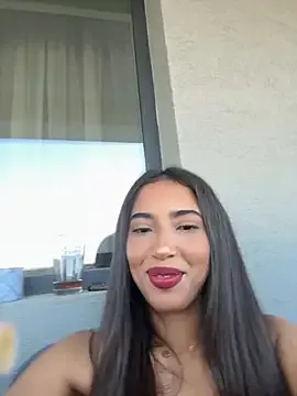 DoriDeluxe66 – webcam model profile photo Image 13