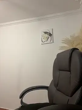 priya_sharma02 – webcam model profile photo Image 2