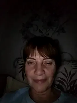 MiaWhitePink_ – webcam model profile photo Image 2